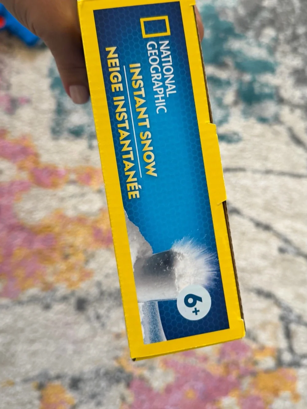 National Geographic Instant Snow Kit - Yellow & Blue Packaging